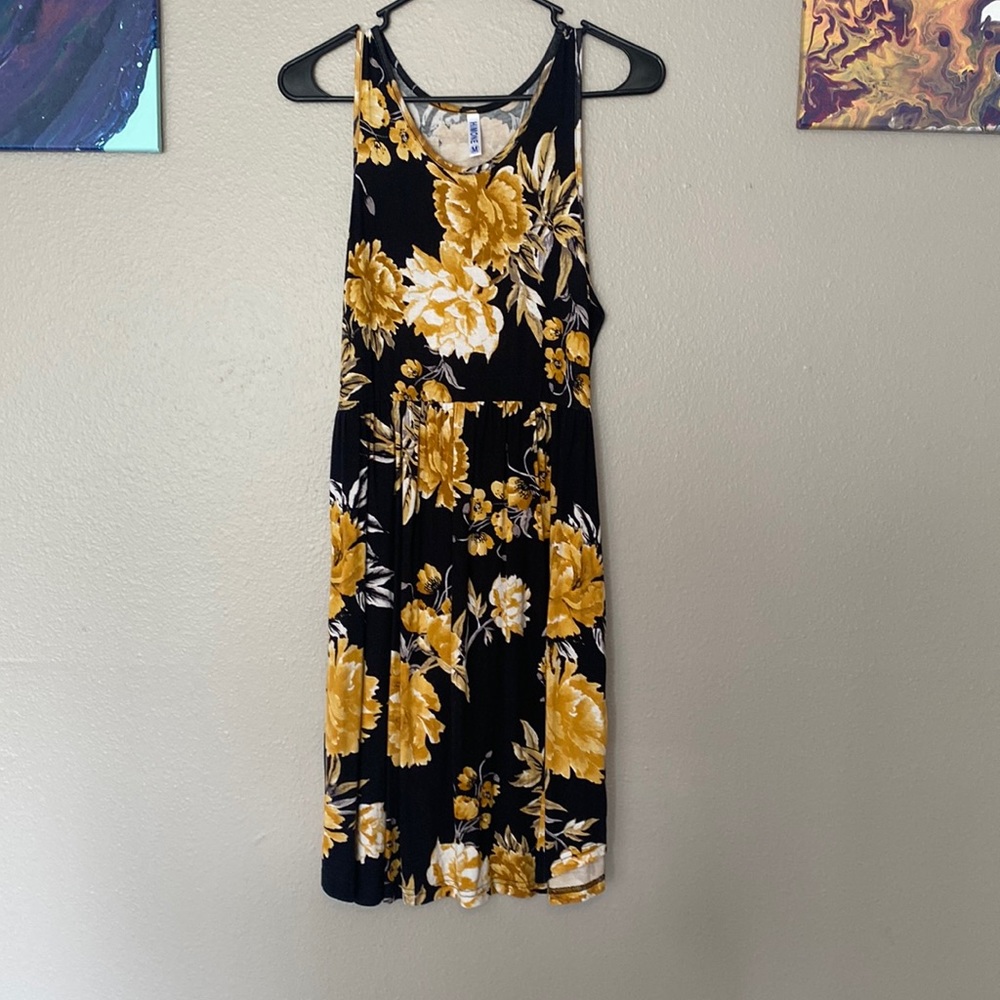 5/$20❤️ Floral dress